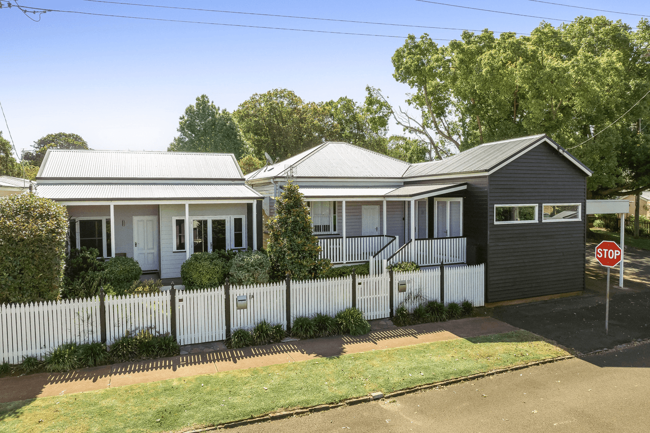 11 & 11A Gowrie Street, TOOWOOMBA, QLD 4350