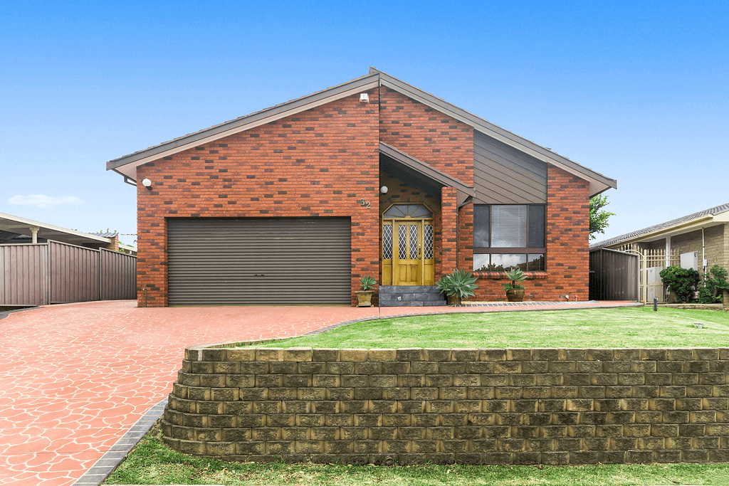 32 Province Street, Abbotsbury, NSW 2176