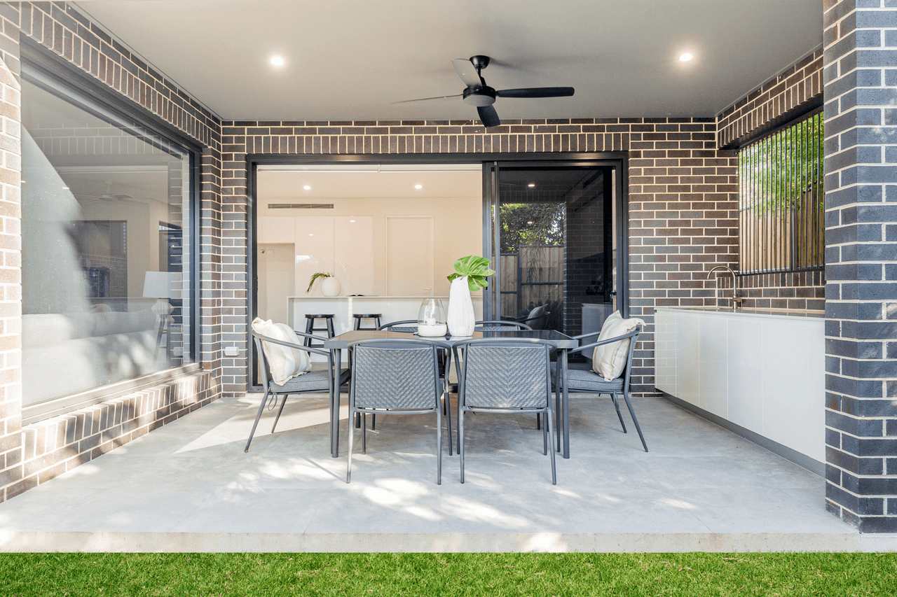 49D Fishburn Crescent, CASTLE HILL, NSW 2154