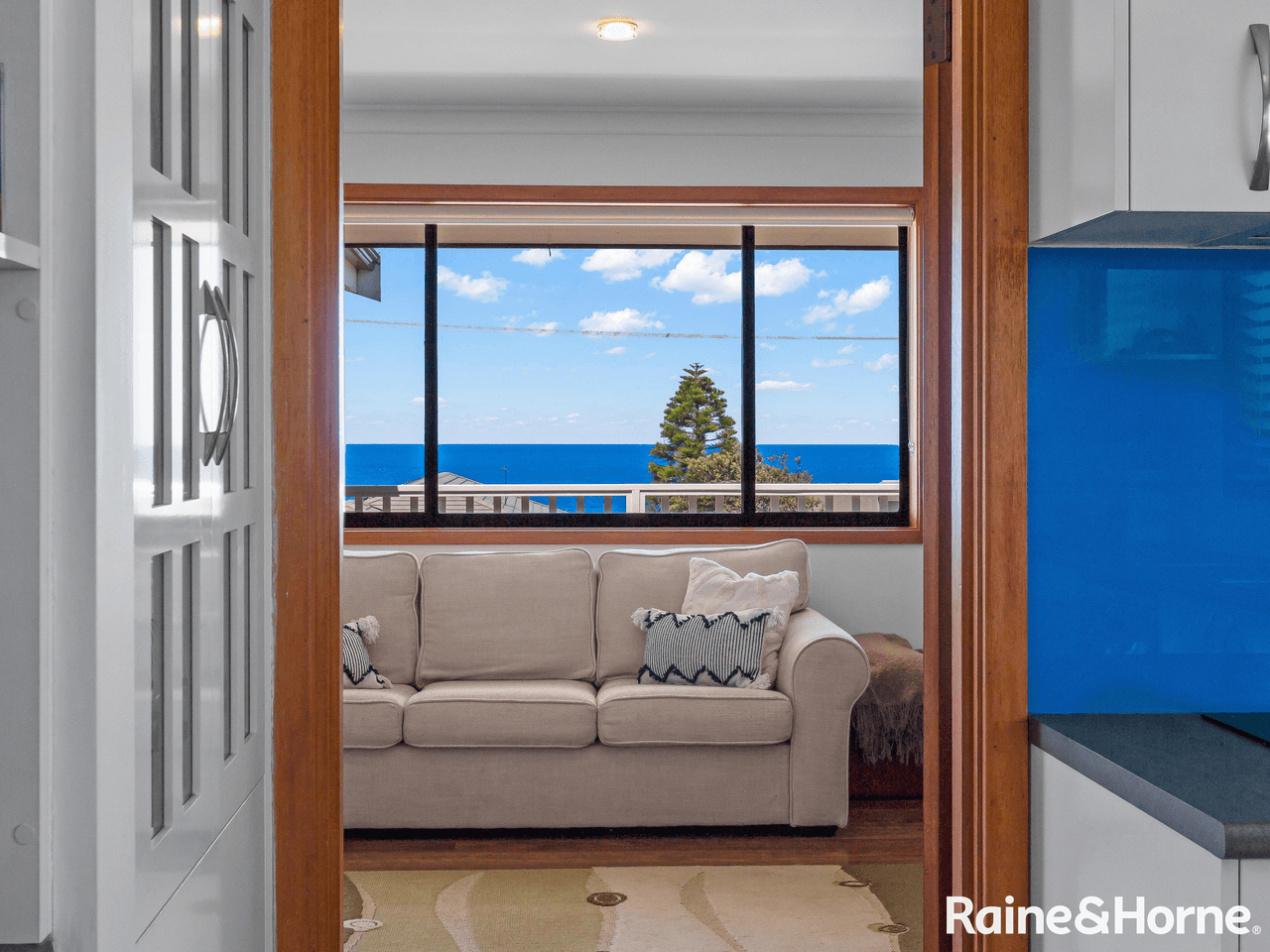 74 South Pacific Crescent, ULLADULLA, NSW 2539