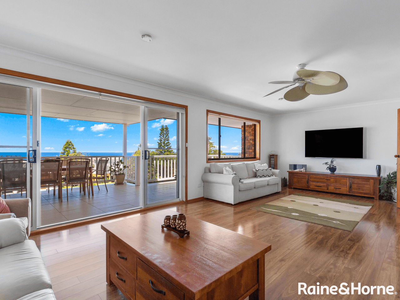 74 South Pacific Crescent, ULLADULLA, NSW 2539