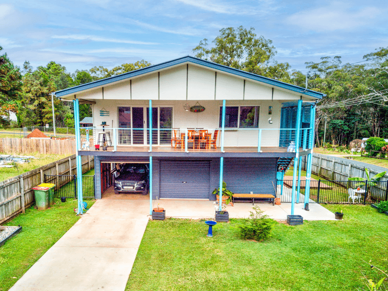 20 Canaipa Road, RUSSELL ISLAND, QLD 4184