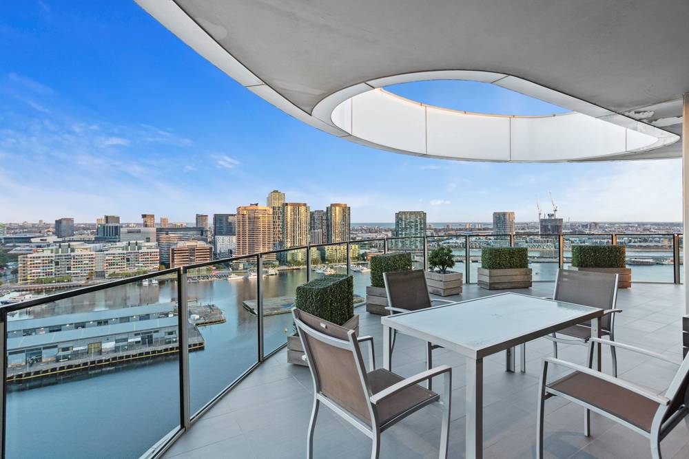 2301/15 Caravel Lane, Docklands, VIC 3008