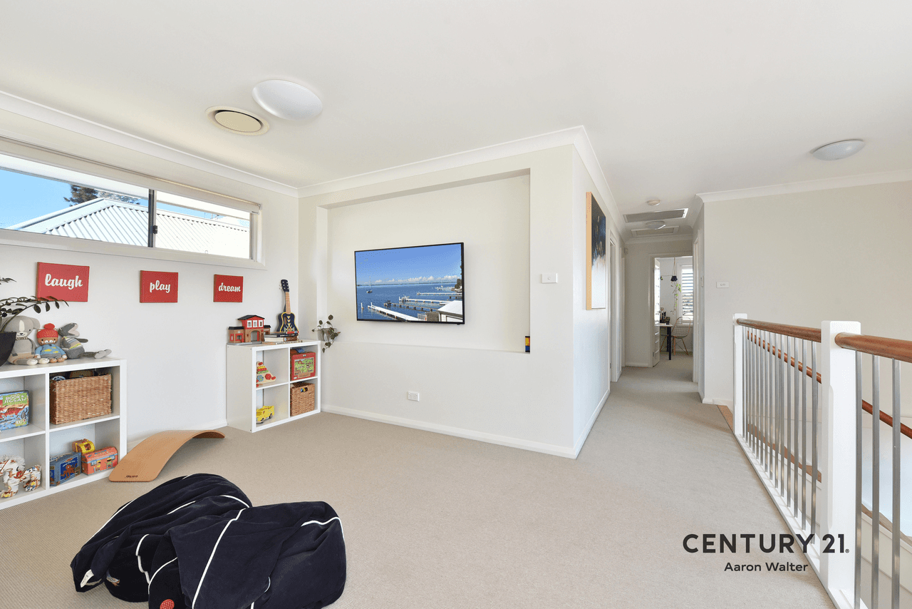 10A Bryant Street, Tighes Hill, NSW 2297