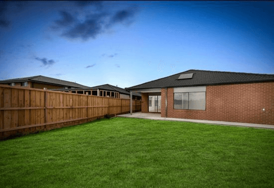 2 Avon Court, WALLAN, VIC 3756