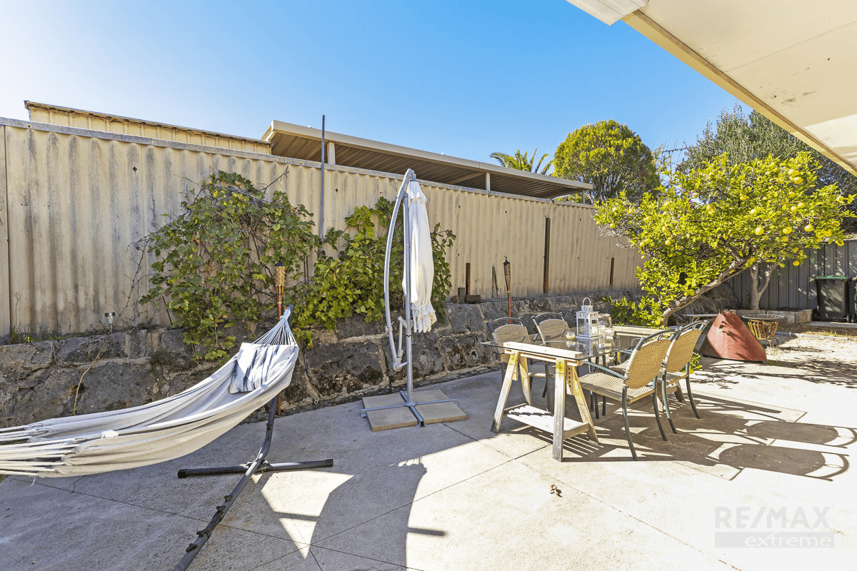 8 Rosewood Heights, Craigie, WA 6025