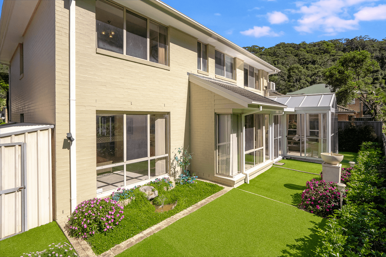 22 Singleton Road, POINT CLARE, NSW 2250