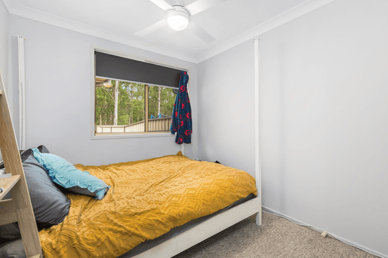 1/131 Denton Park Drive, ABERGLASSLYN, NSW 2320