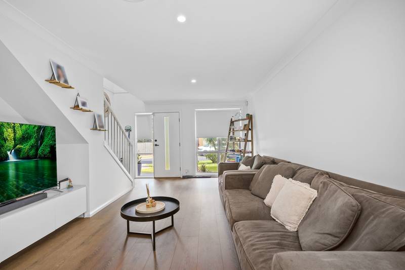 38 Eleanor Drive, Glenfield, NSW 2167