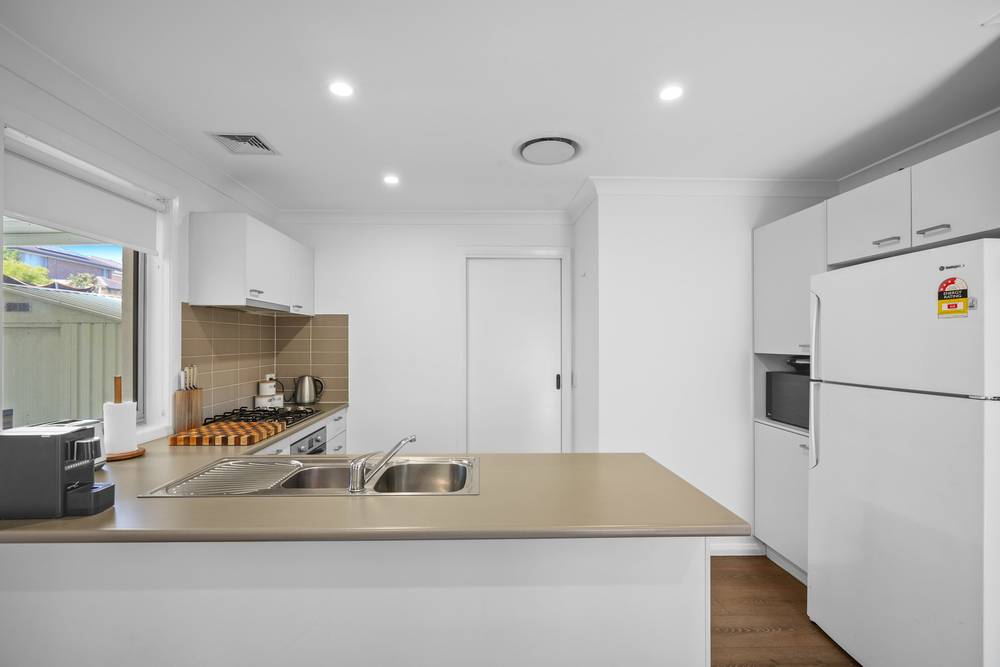 38 Eleanor Drive, Glenfield, NSW 2167