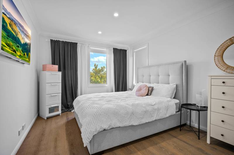 38 Eleanor Drive, Glenfield, NSW 2167