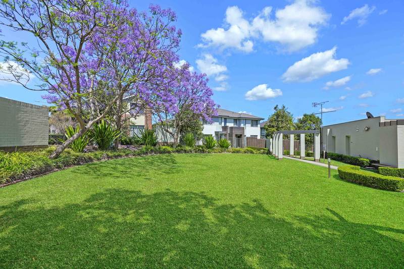 38 Eleanor Drive, Glenfield, NSW 2167