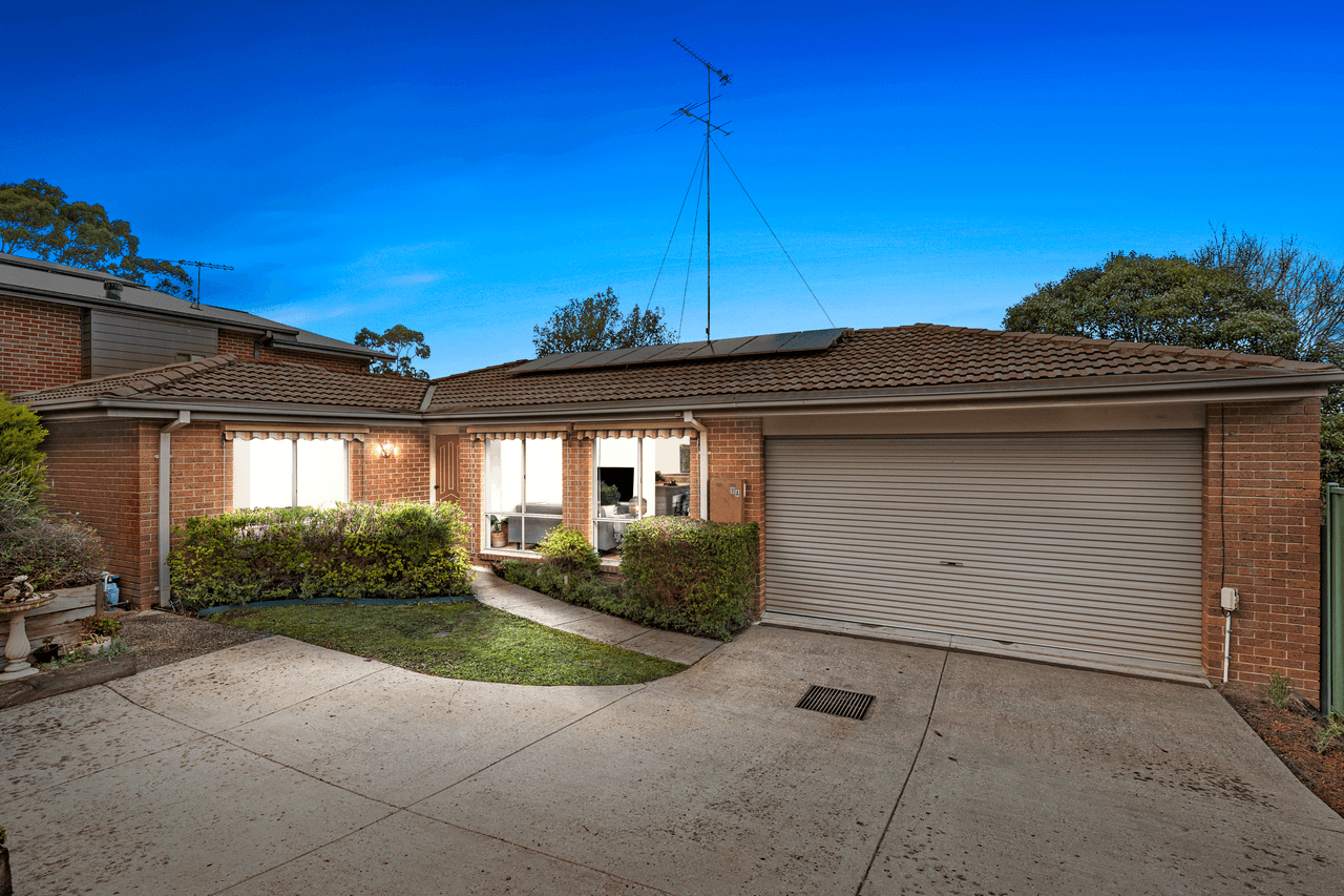 2/9 Blucher Street, FERNTREE GULLY, VIC 3156