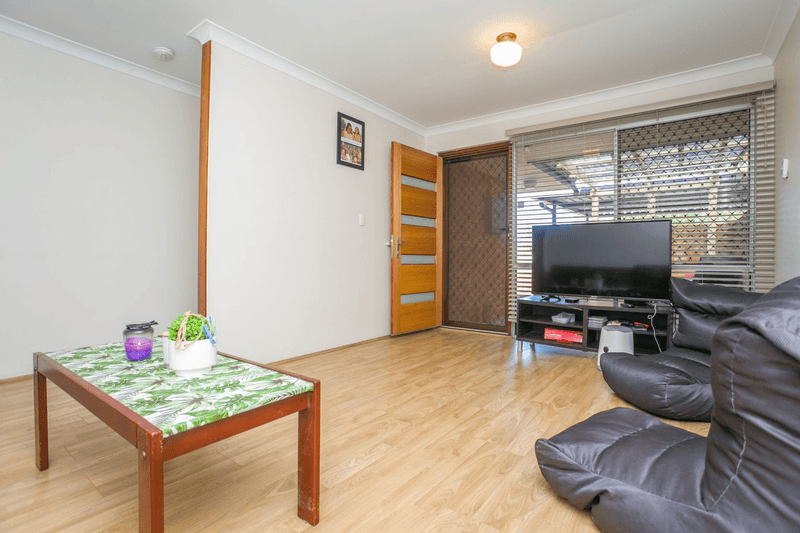 17b Parmelia Way, CRAIGIE, WA 6025