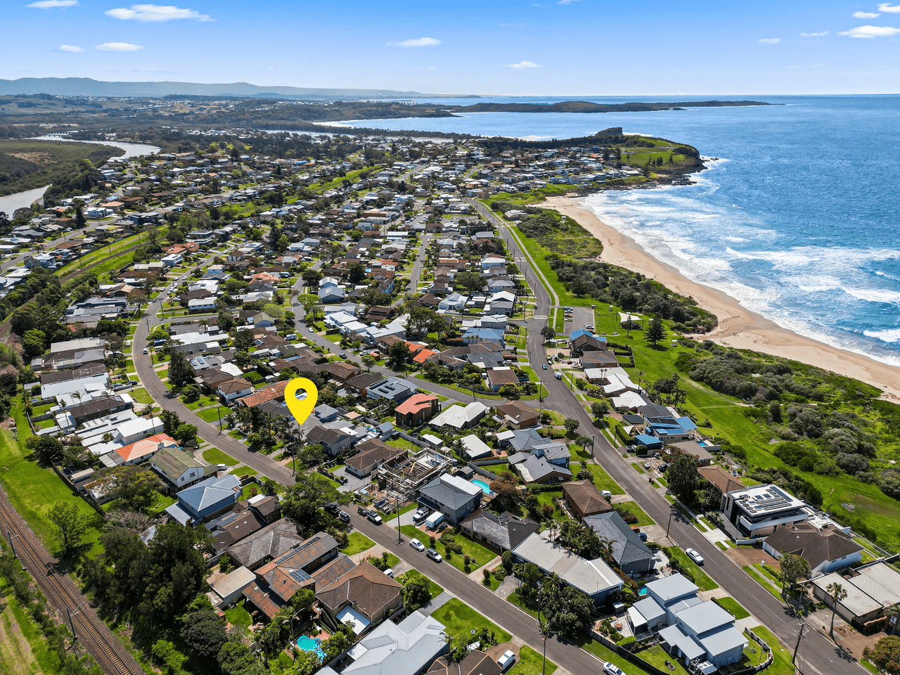 16 Kiarama Avenue, KIAMA DOWNS, NSW 2533