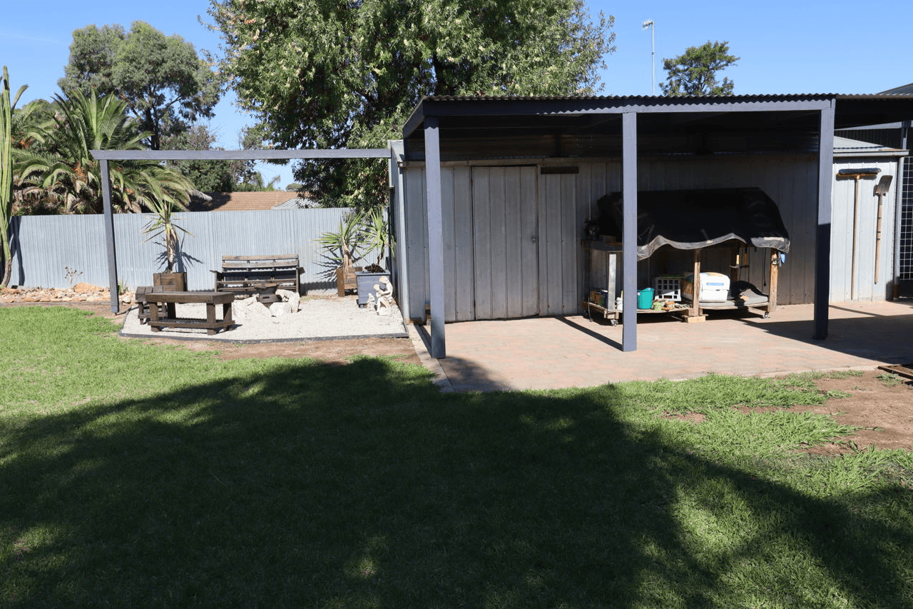 455 Poictiers St, DENILIQUIN, NSW 2710