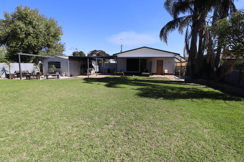 455 Poictiers St, DENILIQUIN, NSW 2710