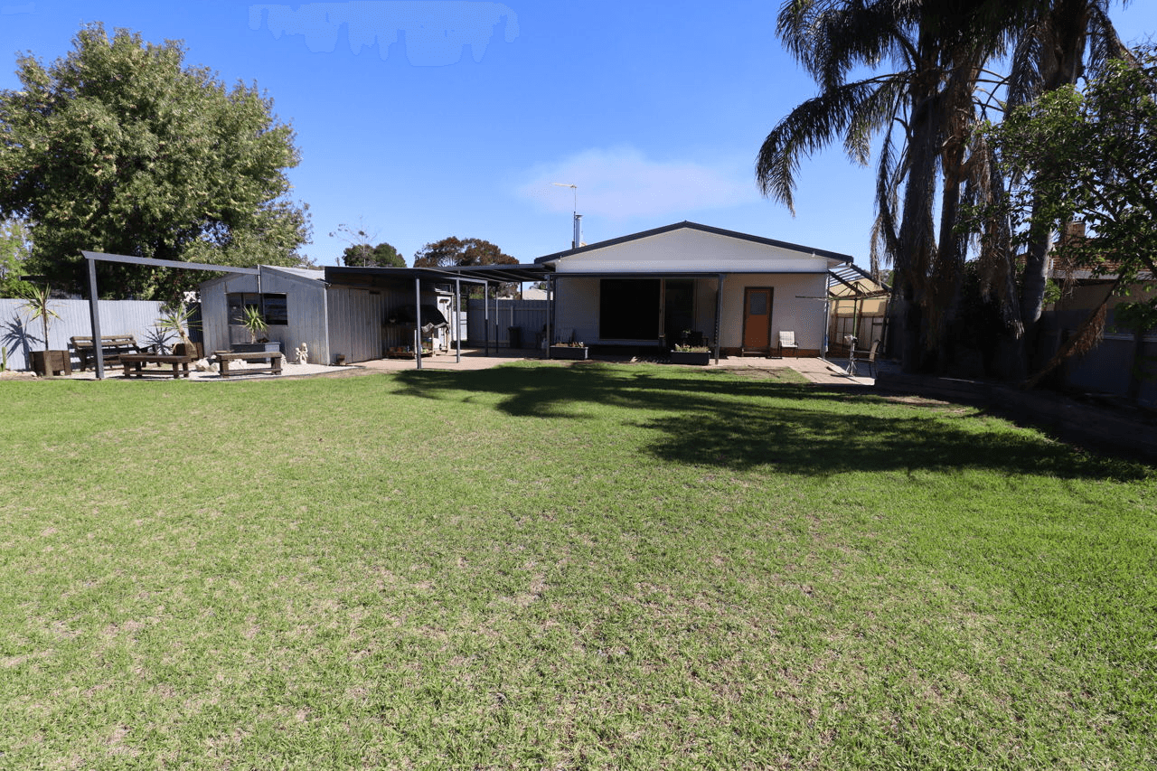 455 Poictiers St, DENILIQUIN, NSW 2710