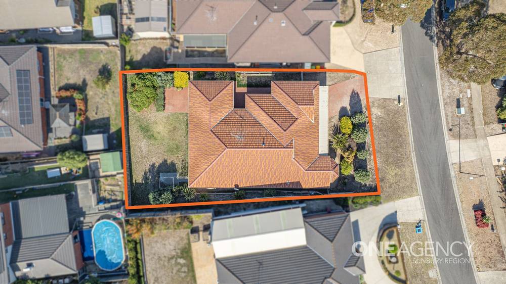 6 Windsor Rise, Sunbury, VIC 3429