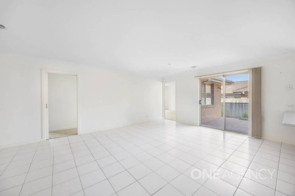6 Windsor Rise, Sunbury, VIC 3429