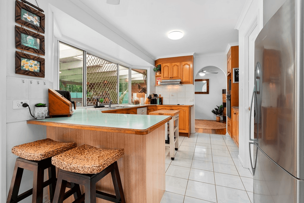 10 Swan Street, BEERWAH, QLD 4519