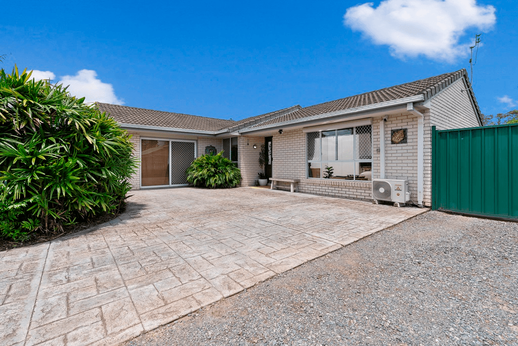 10 Swan Street, BEERWAH, QLD 4519