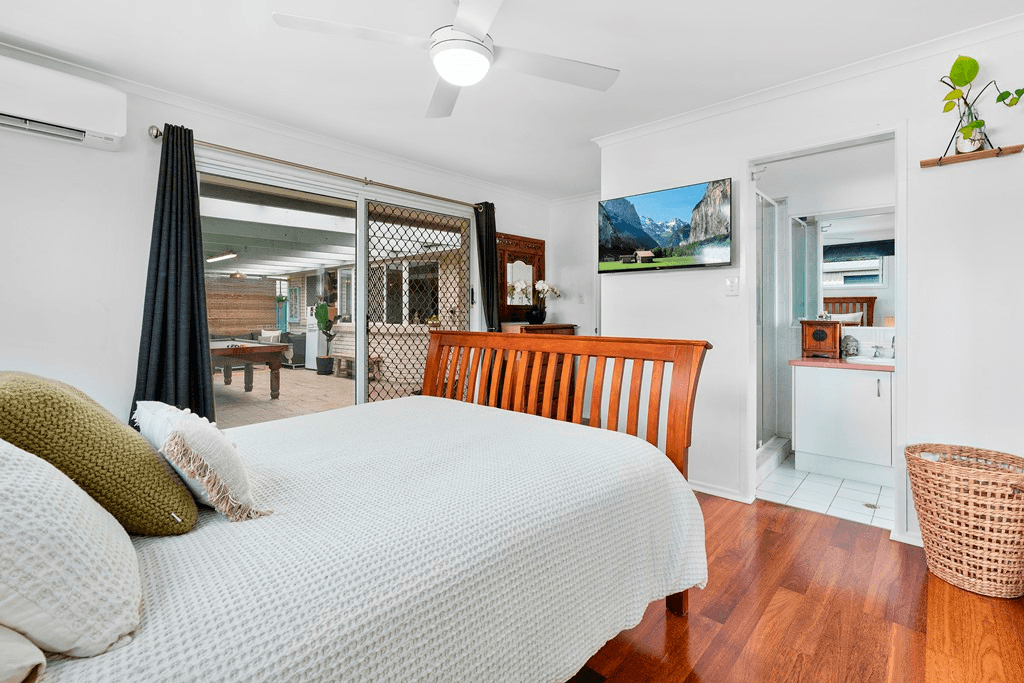 10 Swan Street, BEERWAH, QLD 4519