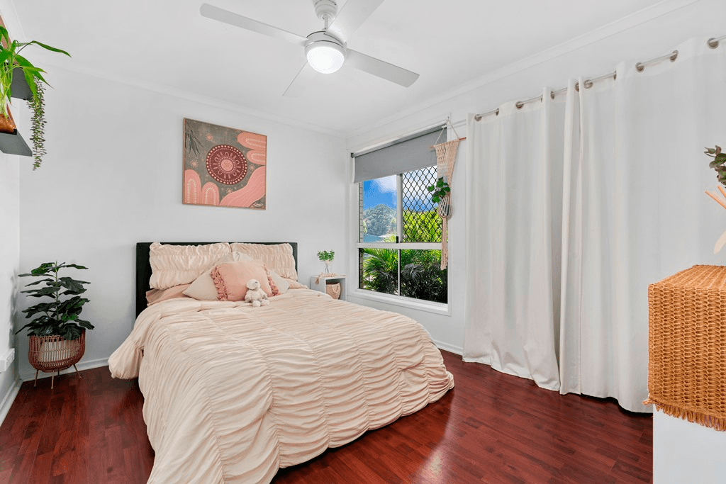 10 Swan Street, BEERWAH, QLD 4519