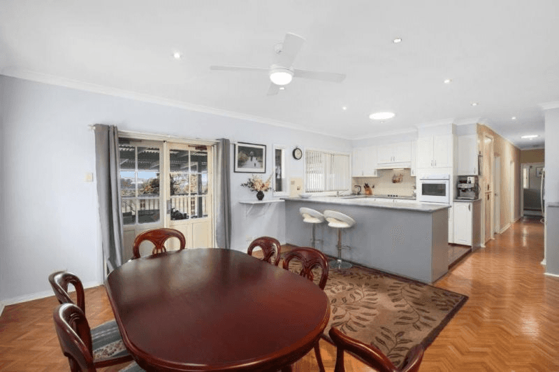 34 Aldenham Road, WARNERVALE, NSW 2259