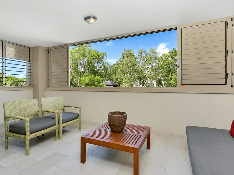 305/5 Triton Street, PALM COVE, QLD 4879