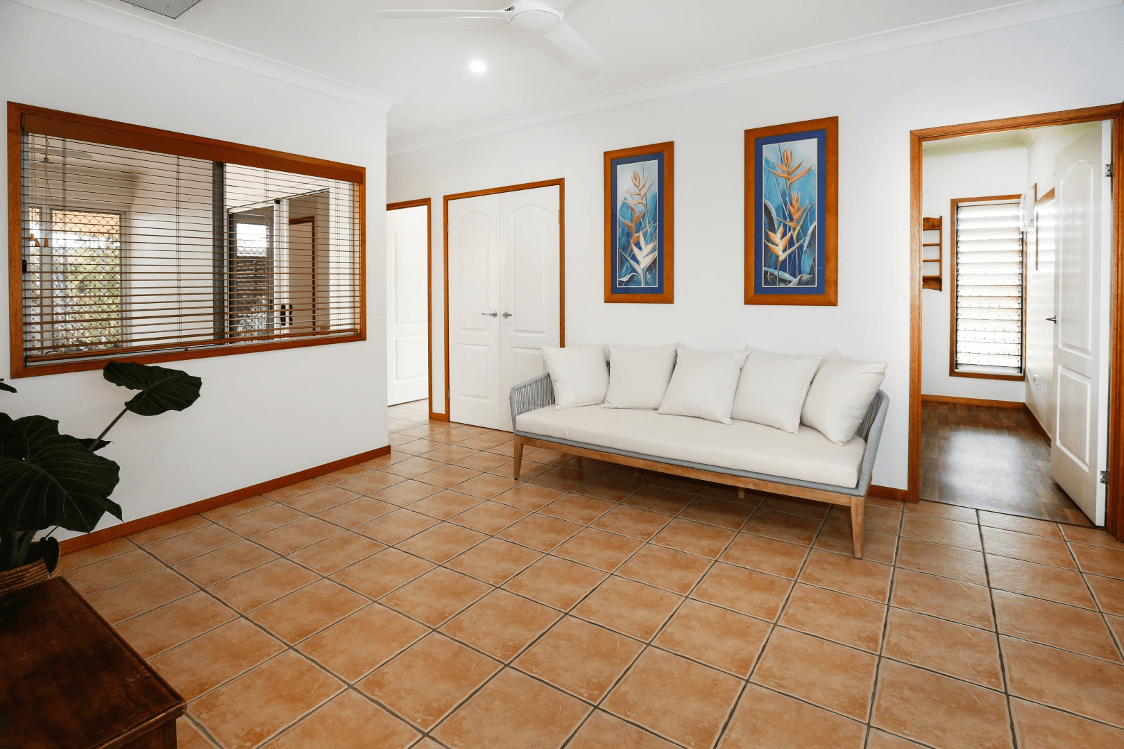 15 Riviera Circuit, KIRWAN, QLD 4817