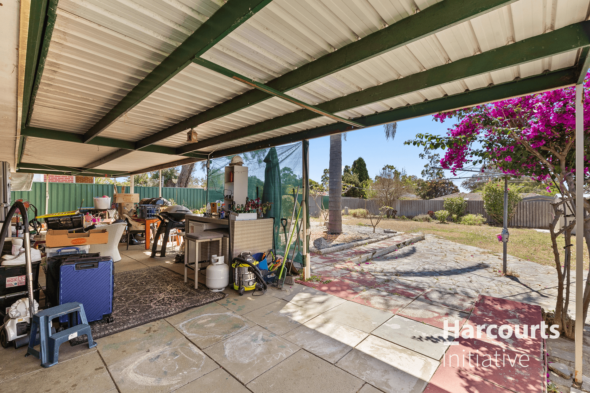 8 Roydon Way, GIRRAWHEEN, WA 6064