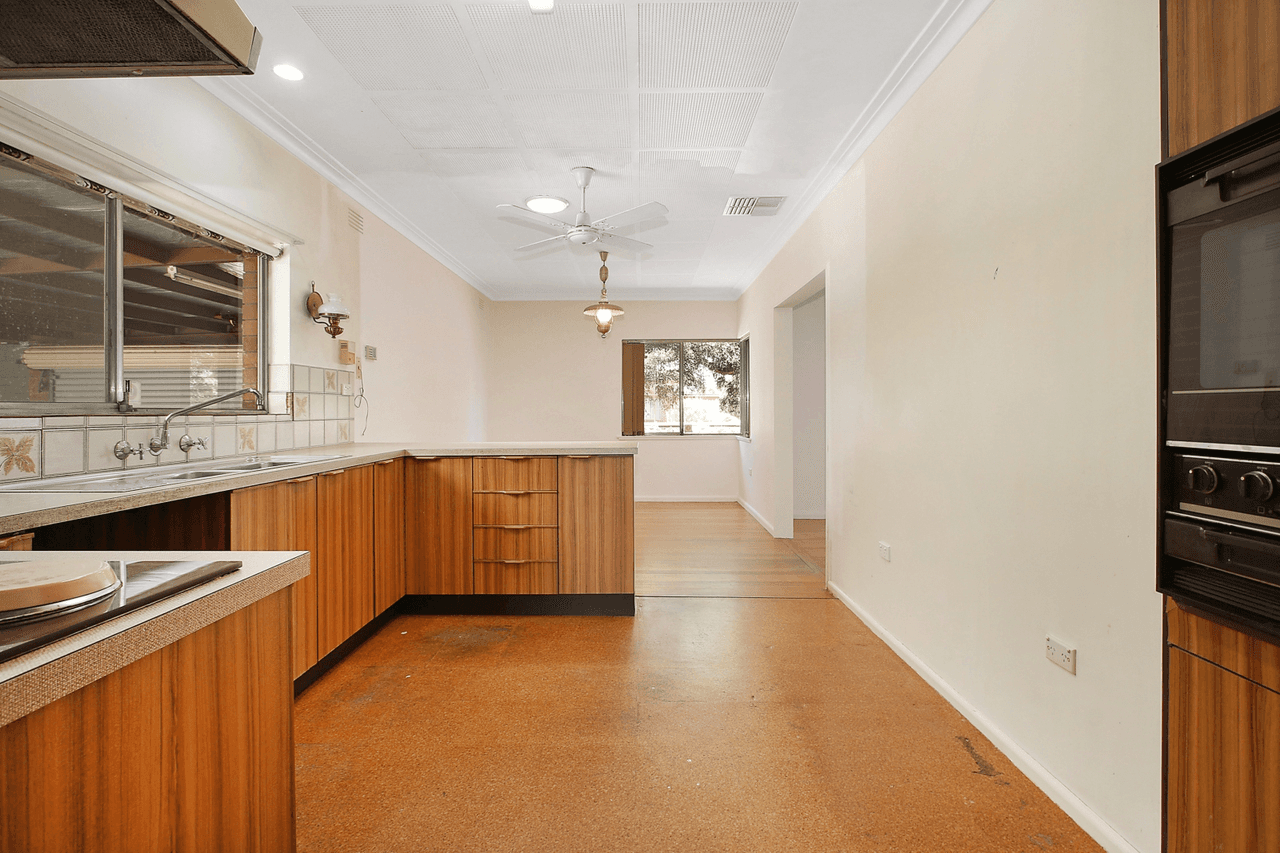 442 Parnall Street, LAVINGTON, NSW 2641