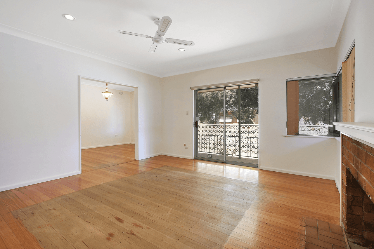 442 Parnall Street, LAVINGTON, NSW 2641