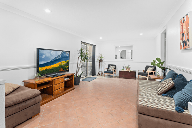 10 Blakemore Avenue, Kanahooka, NSW 2530