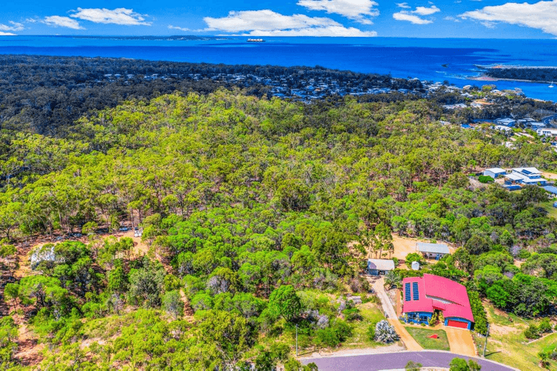 6 LILLY HILLS Close, BOYNE ISLAND, QLD 4680