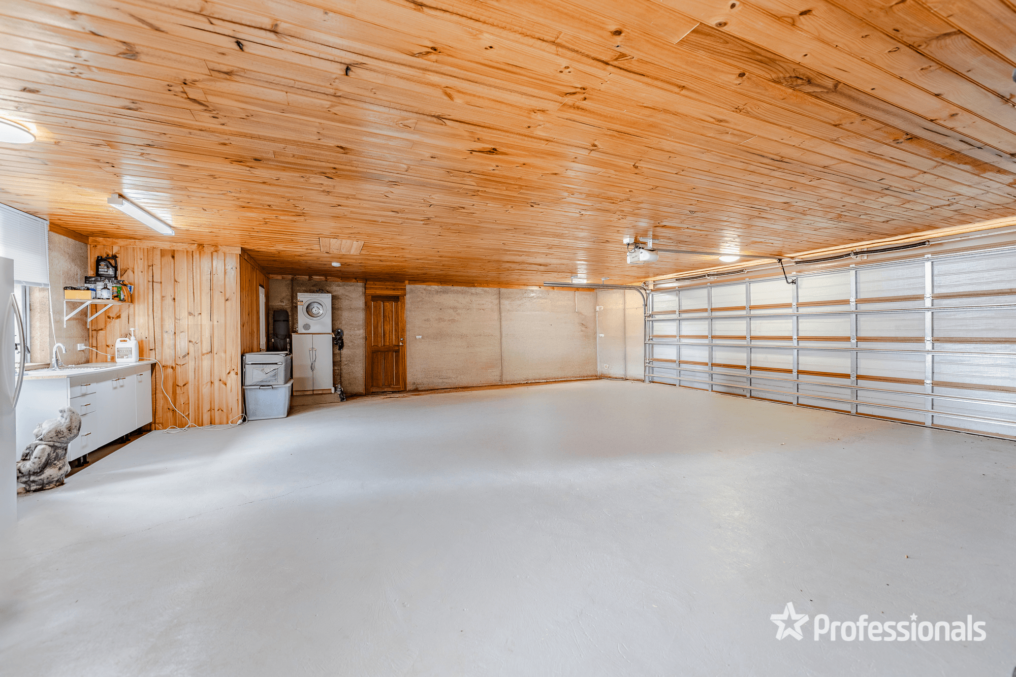 30 Leavy Road, WAROONA, WA 6215