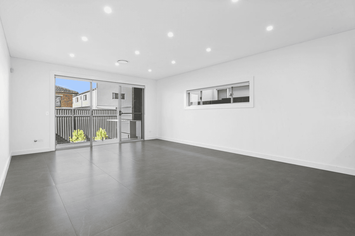 30a Arcadia Street, MERRYLANDS, NSW 2160