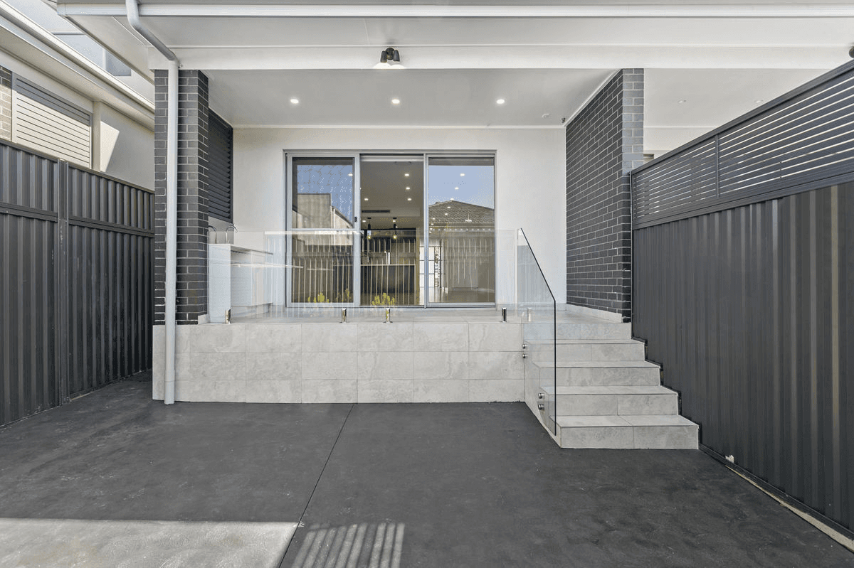 30a Arcadia Street, MERRYLANDS, NSW 2160