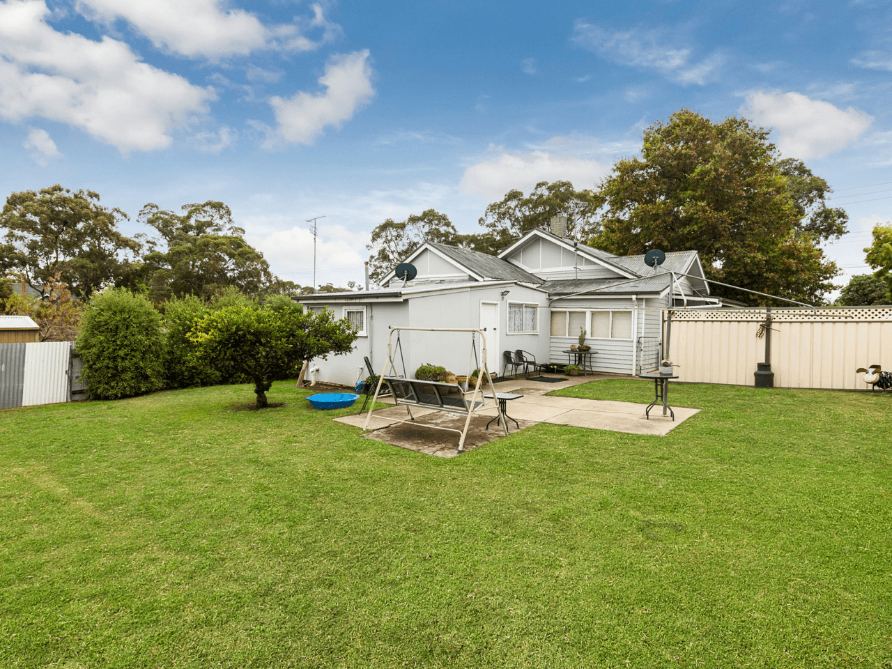 14 Hamilton Street, BROADFORD, VIC 3658