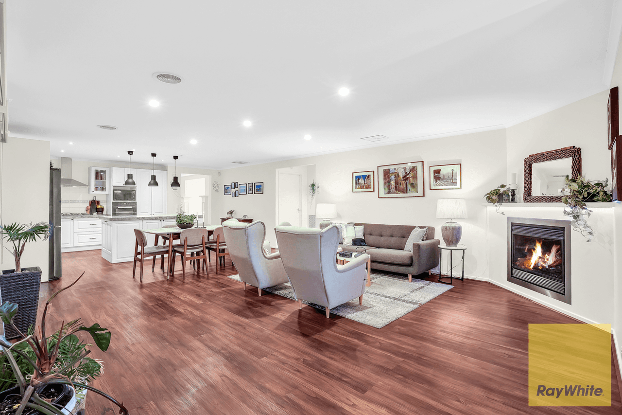 37 Blakeville Drive, CAROLINE SPRINGS, VIC 3023