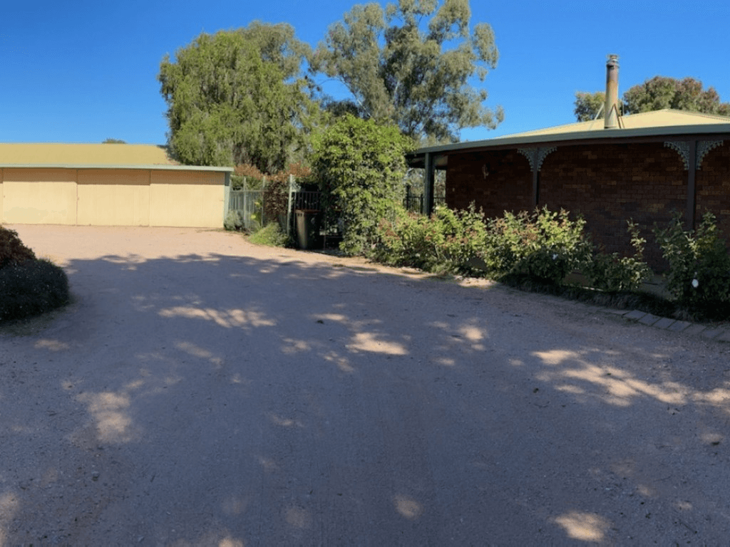 28-30 Catalpa Road, Leeton, NSW 2705