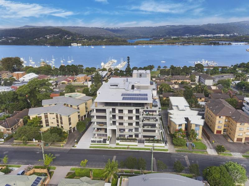 401/142-144 Albany Street, Point Frederick, NSW 2250