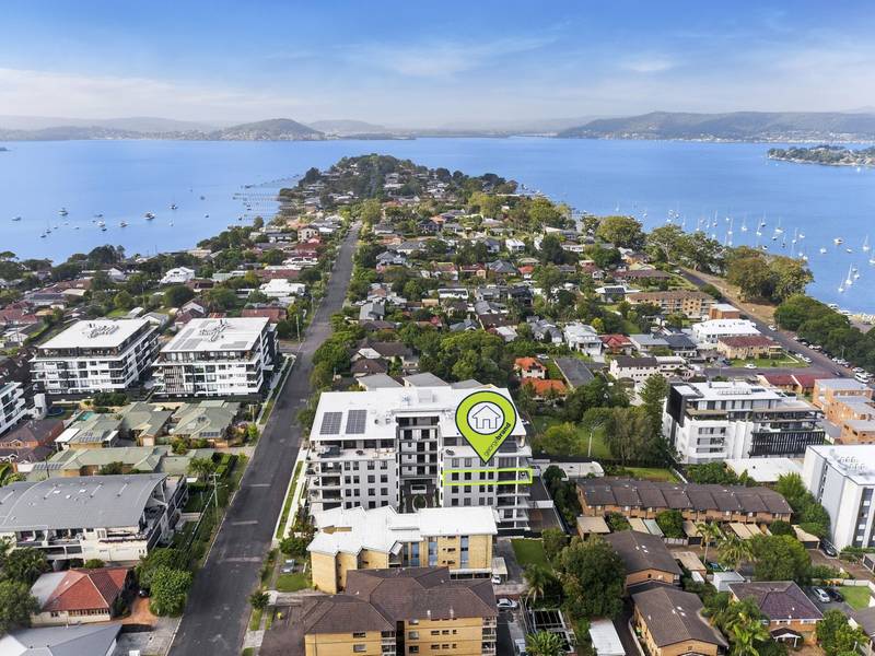 401/142-144 Albany Street, Point Frederick, NSW 2250