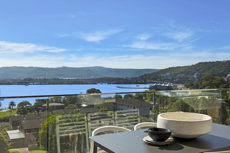 401/142-144 Albany Street, Point Frederick, NSW 2250