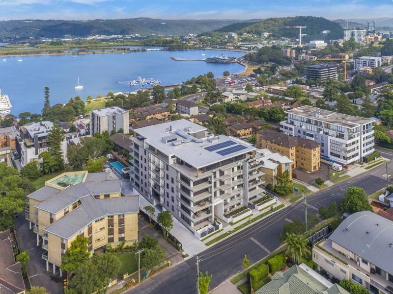 401/142-144 Albany Street, Point Frederick, NSW 2250