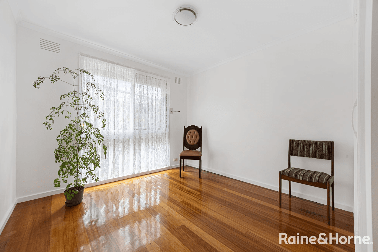 12 Cumbernauld Crescent, DEER PARK, VIC 3023