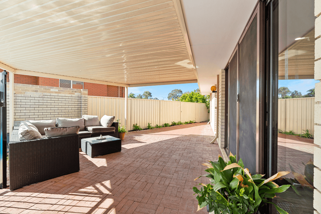 8 Salmond Way, BULL CREEK, WA 6149