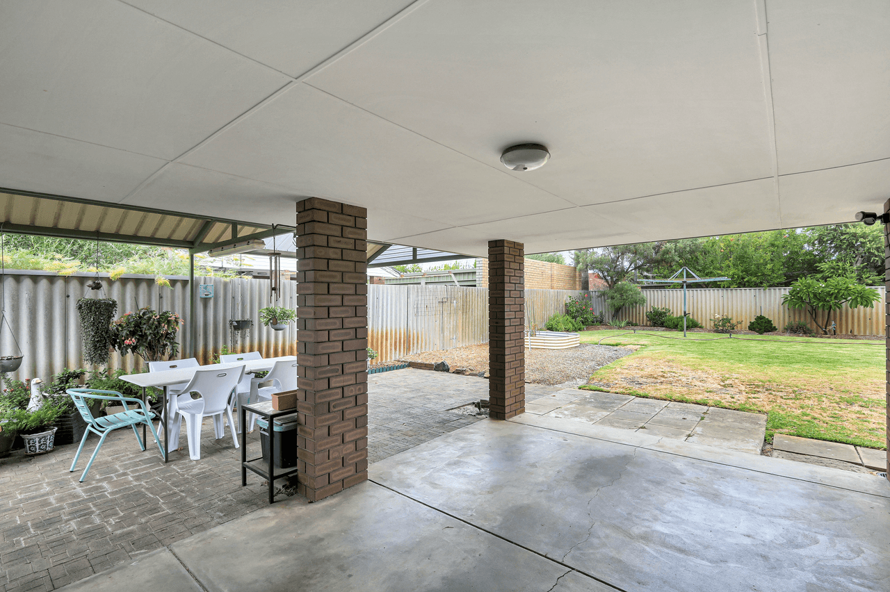 9 Cortis Way, LANGFORD, WA 6147