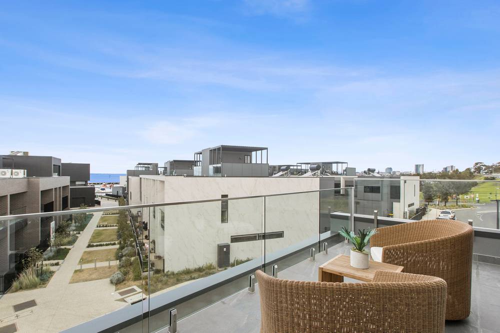 4/5 Balmoral Crescent, Rippleside, VIC 3215